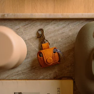 Malmo_Hook_Tape_Case-Pre-news-2100-16_1800x1800